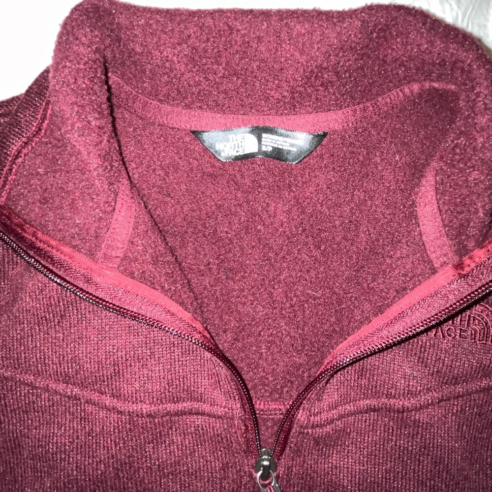North Face 1:4 Zip Burgundy Pull Over - Picture 5 of 9